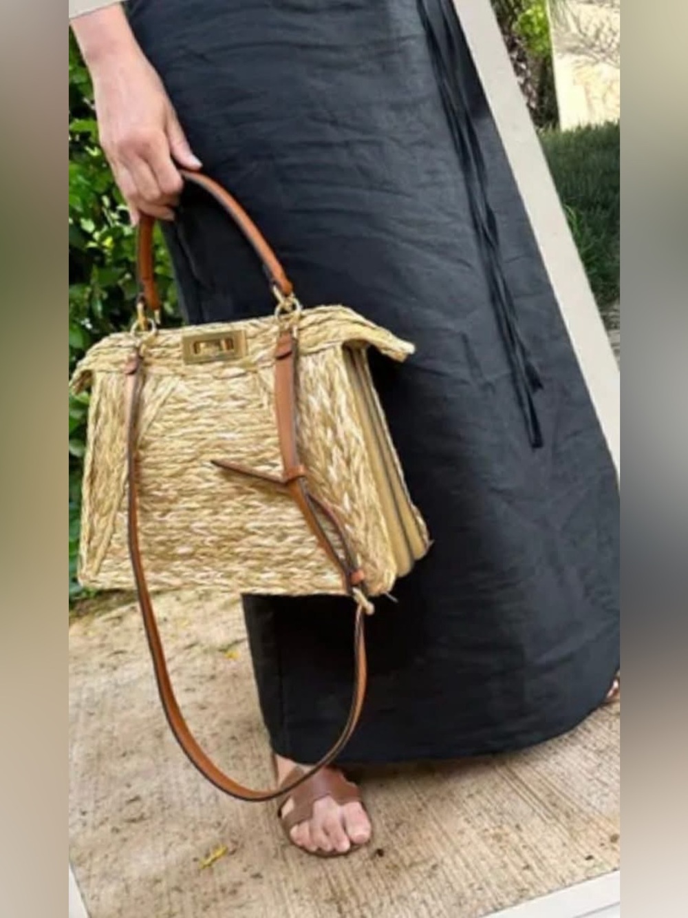 FENDI Peekaboo Iseeu Medium size. Raffia / Calf leather. RARE UNICORN! NWT! - Picture 2 of 15